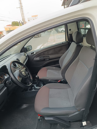 Volkswagen Saveiro 1.6 MI CS 8V FLEX 2P MANUAL G.V