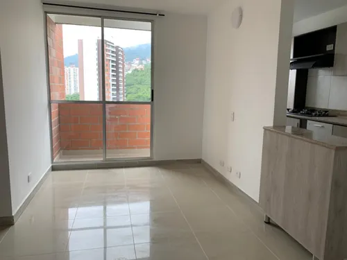 Venta De Apartamento En La Loma De Los Berna