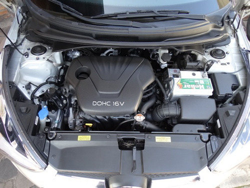 Hyundai Veloster 2013 Teto S. Revisoes No Manual Impecavel