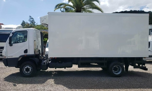 Mercedes Benz Accelo 1016 - Câmara Fria