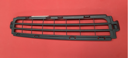 Parrilla Inferior Fascia Del Volvo S40 04-11