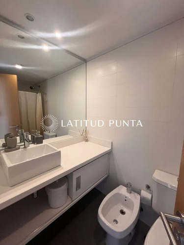 Piso Alto En Roosevelt, 2 Dormitorios
