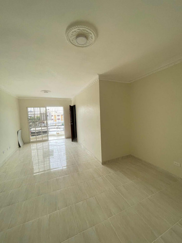 Apartamento En Venta Por La Avenida Independencia