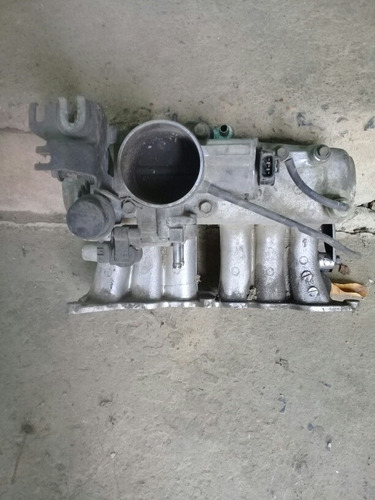 Cuerpo De Aceleración Y Multiple Toyota Machito 4.5 