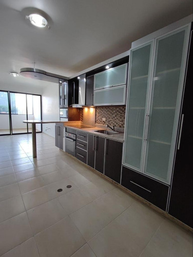 Imagen 4 de 19 de Apartamento En Res. Mirabella Ii, Urb. Rotafe, Naguanagua. Thamara Guevara 04167329568 / 04129515970