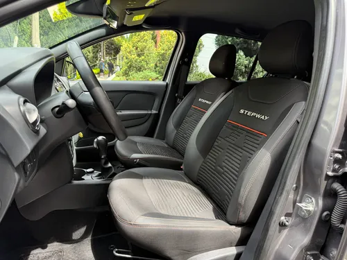 Renault Stepway 1.6 Intense Automática