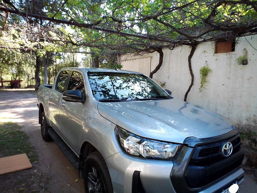 Imagen 9 de 15 de Toyota Hilux 2022 2.4 Cd Sr 150cv 4x2