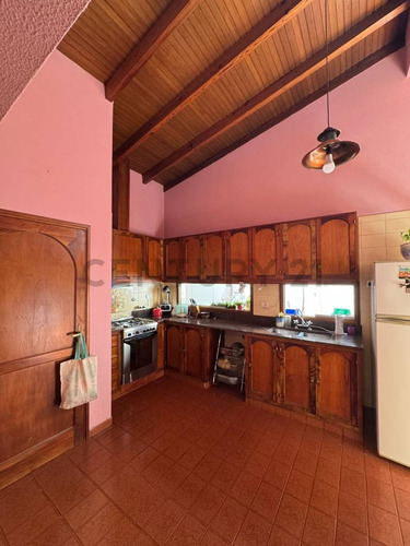 Casa En Venta En Jose Hernandez Al 100 - Mendoza