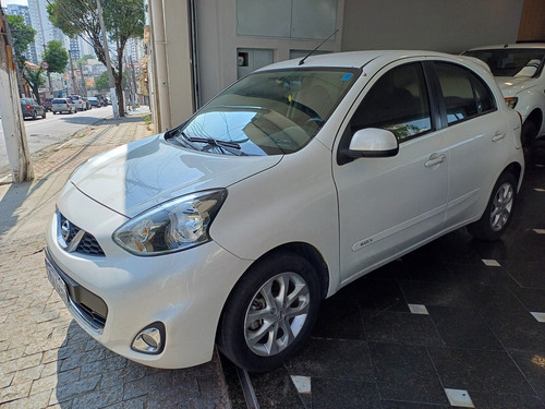 Nissan March 1.6 16v Sv 5p