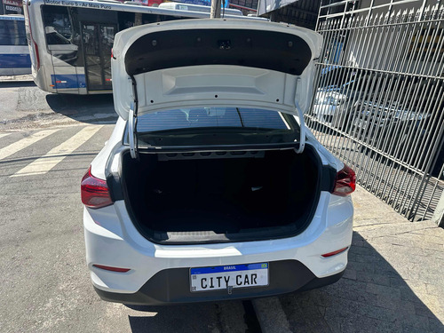 Chevrolet Onix plus 1.0 Lt 2 4P