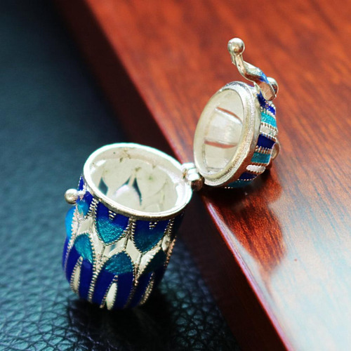 Pingente R De Perfume Medalhão 5 Peças Para Chaveiro