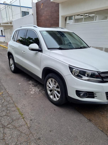 Volkswagen Tiguan 2.0 Track&fun 2 L4 T Nave At