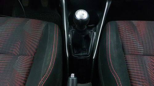 Toyota Yaris 1.5 S