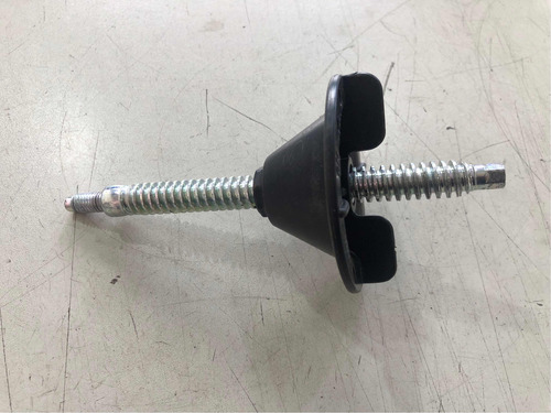 Parafuso Do Estepe Onix 1.4 Manual 2019 4932 (Usado)