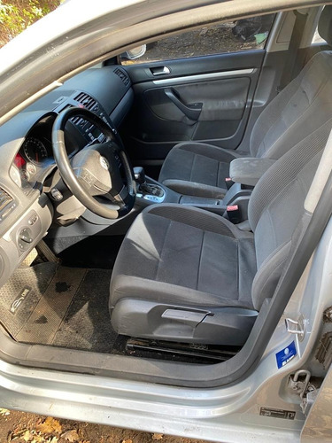 Imagen 8 de 9 de Vw Vento 2.5 Advance Aut 2009