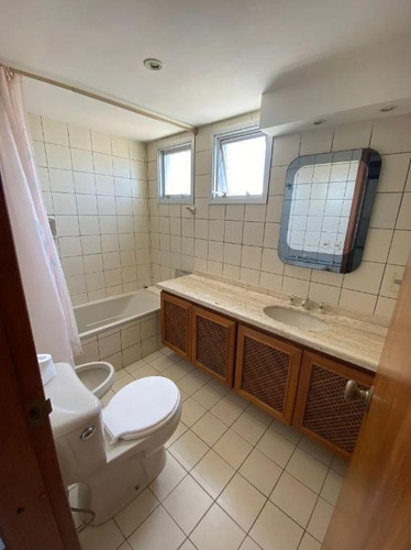 Imagen 12 de 21 de Penthouse A Pocos Metros Del Mar Con Terraza Y Parrillero Propio