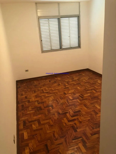 Imagem 8 de 10 de Apartamento 200m², 03 Dormitórios ( Sendo 01 Suíte), 02 Banheiros E 02 Vagas Na Garagem. Condomínio Com Portaria, Segurança 24hrs, Piscina, Salão De - 21011300 - 68997897