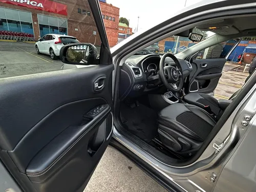 Jeep Compass 2.4 4X2 Longitude At