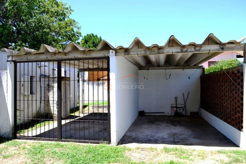Imagen 10 de 13 de Casa A La Venta En Playa Mansa, Ph 2 Dorm