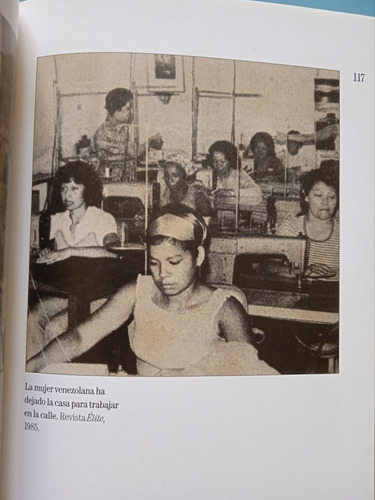 Fábrica De Ciudadanos / Rafael Cartay