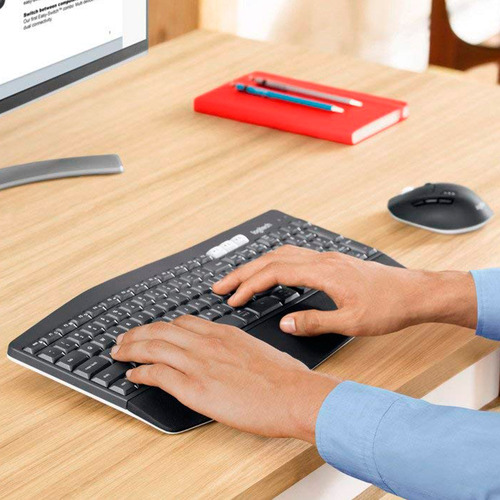 Kit Teclado Y Mouse Logitech Mk850 Español Usb Inalambrico