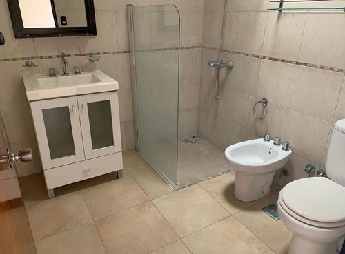 Casa , Una Habitación Con Placard, Un Baño, Estar Comedor