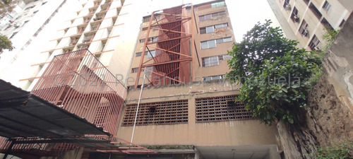 Edificio De 8 Pisos En Venta La Candelaria Caracas 22-2732 Mr.