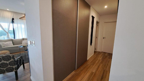 Casa En Venta - 3 Dormitorios 3 Baños - 715mts2 - Pilar