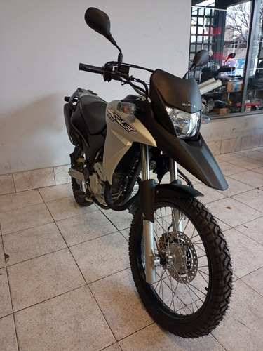 Imagen 4 de 17 de Honda Xre 300 M.2021