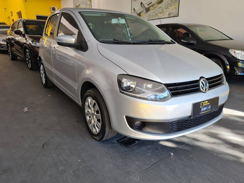 Imagem 2 de 10 de Volkswagen Fox 1.0 Mi Trend 8v Flex 4p Manual
