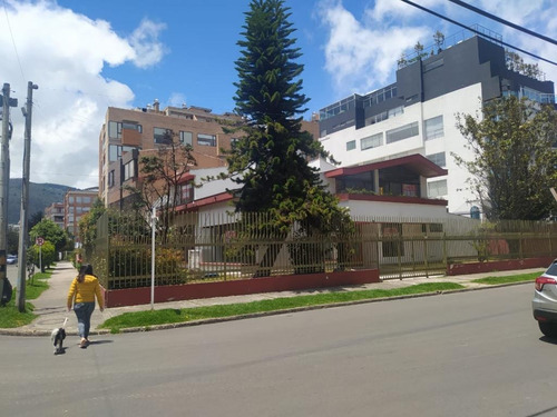 Imagen 3 de 17 de Casa En Arriendo En Bogotá Santa Bárbara. Cod 3750