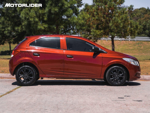 Imagen 6 de 15 de Chevrolet Onix 1.0 Joy Lt C/ Llantas| Permuta / Financia