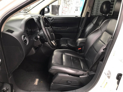 Imagen 10 de 14 de Excelente Jeep Compass 2.4l Limited 4x2 Cvt 2012