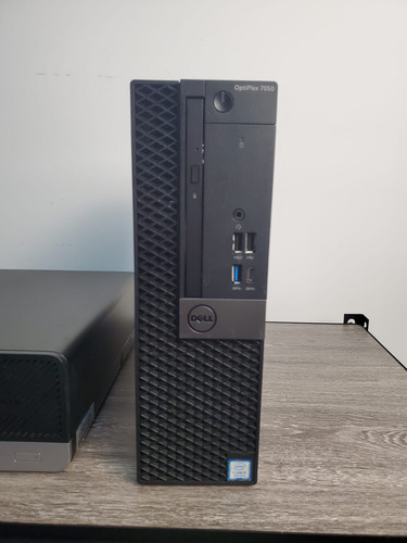 Cpu Core I5 8va Gen 32gb Ram 500gb Hdd/240 Ssd Teclado Mouse (Reacondicionado)