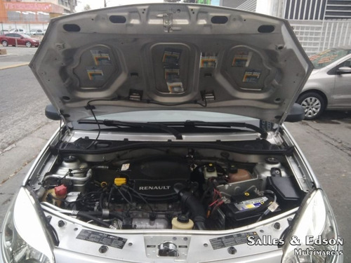 Imagem 12 de 13 de Renault Sandero 1.6 8v Flex Expression Manual 2010