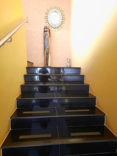 Imagen 5 de 13 de Town House En Tipuro, 4 Hab., 244 M2