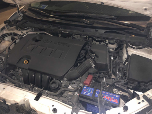 Toyota Corolla Xei 1.8 6m/t