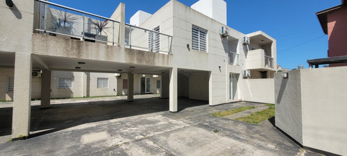Venta Hermoso Departamento Planta Baja - 1 Ambiente Patio Cochera - Costa Azul