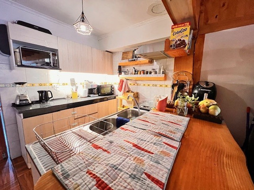 Casa En Venta De 5 Dorm. En Macul