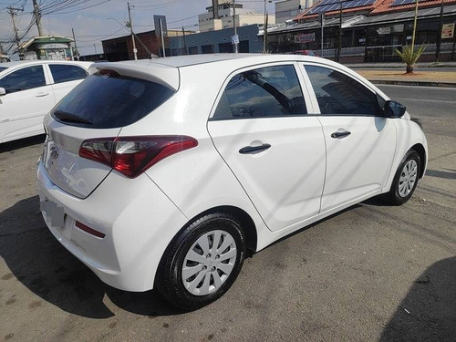 Imagem 4 de 10 de Hyundai Hb20 1.0 Unique 12v Flex 4p Manual