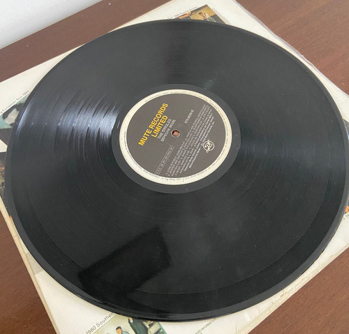 Depeche Mode - The Singles - Lp Vinil Com Encarte (Usado)