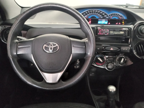 Imagem 7 de 12 de Toyota Etios - 2015/2015 X 1.3 (flex)