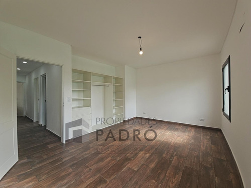 Casa En Venta. Uf 55. Barrio La Elina, Comarcas De Luján.