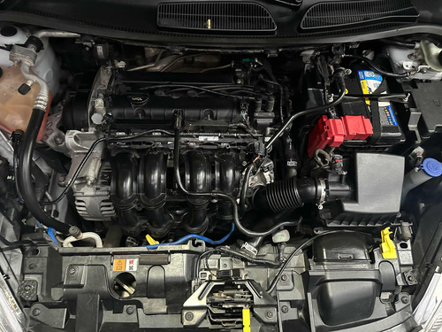 Ford Fiesta Kinetic 1.6 Se 120cv