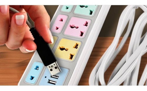 Imagen 4 de 7 de Alargue Zapatilla 9 Enchufes 2 Usb De Colores Adaptadores