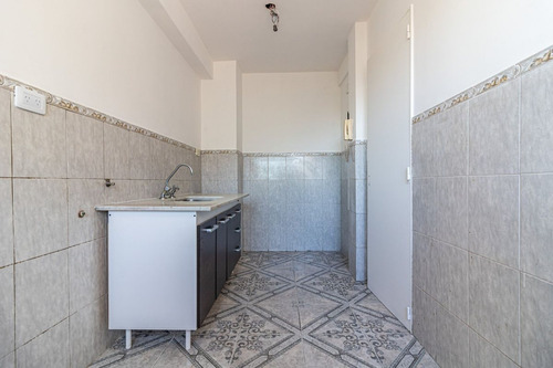 Venta Depto 2 Amb En Flores Cocina Independiente