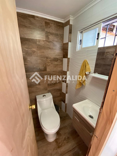 Casa Remodelada En Venta De 2 Dorm. En La Reina