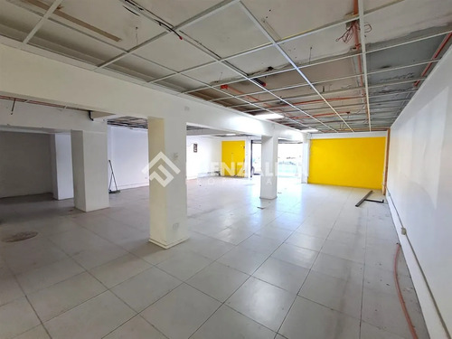 Gran Local Comercial Arriendo Av. Apoquindo Las Condes