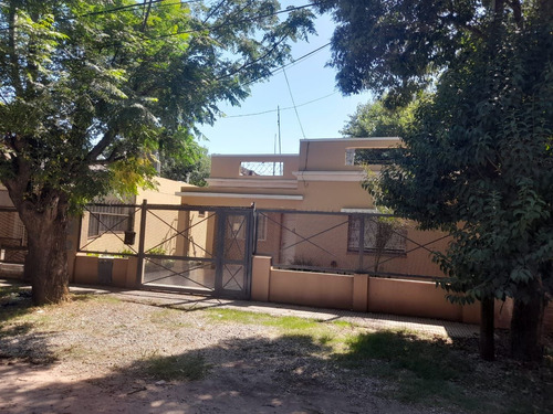 Venta De Casa , 4 Ambientes En La Reja ( Moreno )