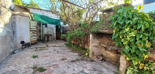 Casa Céntrica En Esperanza A Refaccionar